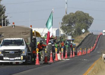 México llama al diálogo con agricultores en medio de bloqueos por precio del maíz