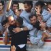 “Si Dios quiere, que podamos vivir en paz”: palestinos liberados tras acuerdo de alto el fuego