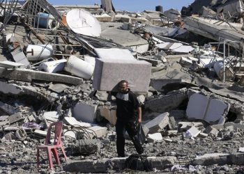 Israel mantiene ataques en Gaza en medio de la tregua internacional