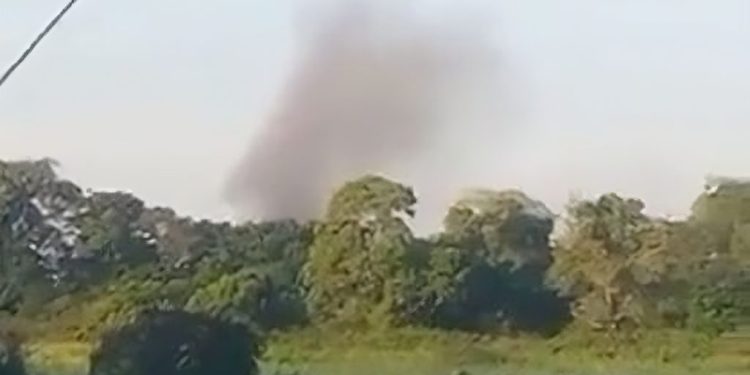 Habitantes de Comalcalco reportan fuga de gas en ducto de Pemex