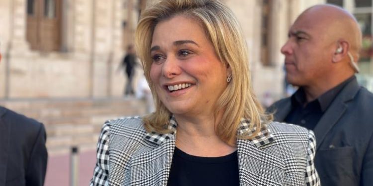 Maru Campos anuncia demanda contra Luisa Alcalde por daño moral tras acusaciones