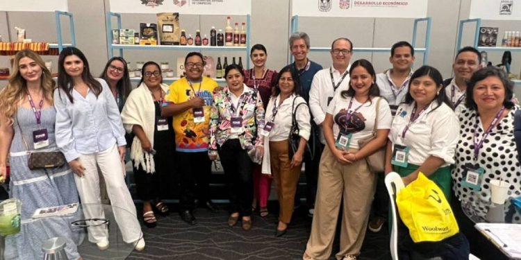 Empresarios campechanos participan en “Fábrica de Negocios 2025” en Mérida