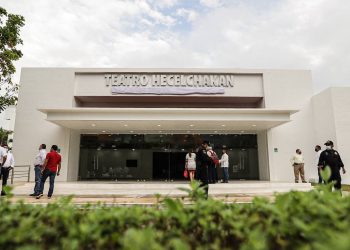 Inaugura exposición colectiva «Neek» en Hecelchakán