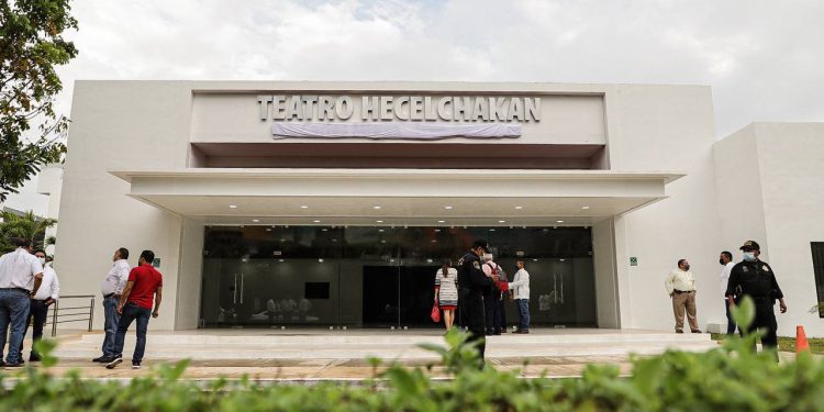 Inaugura exposición colectiva «Neek» en Hecelchakán