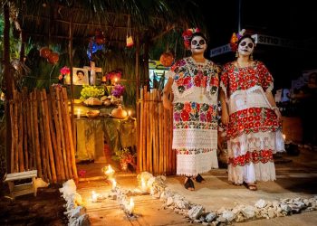 Repunte turístico en Cancún e Isla Mujeres durante el puente de Día de Muertos