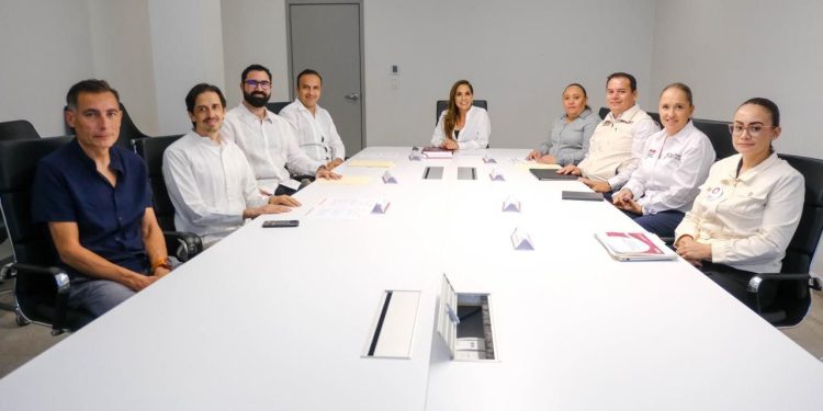 Quintana Roo impulsa con ISSSTE proyecto de Centro Regional de Trasplantes y campaña de reconstrucción mamaria