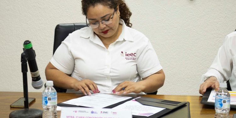 Sin nuevo titular: Clara Castro seguirá al frente del IEEC de manera provisional