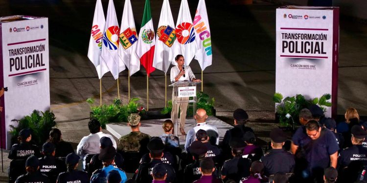 La presidenta Ana Paty Peralta impulsa la transformación policial en Cancún