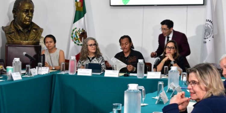 Secretaria de SEBIEN, Araceli Damián, presenta primer informe ante el Congreso Capitalino: el bienestar de todas y todos, prioridad de la actual administración