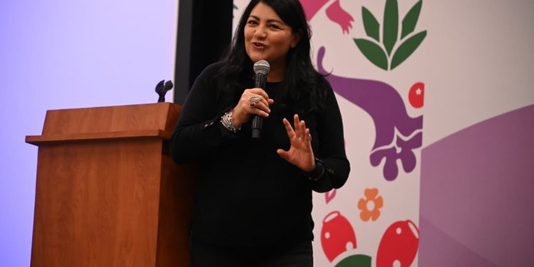 En la Ciudad de México nos preparamos para transitar hacia la defensoría de las mujeres: Daptnhe Cuevas