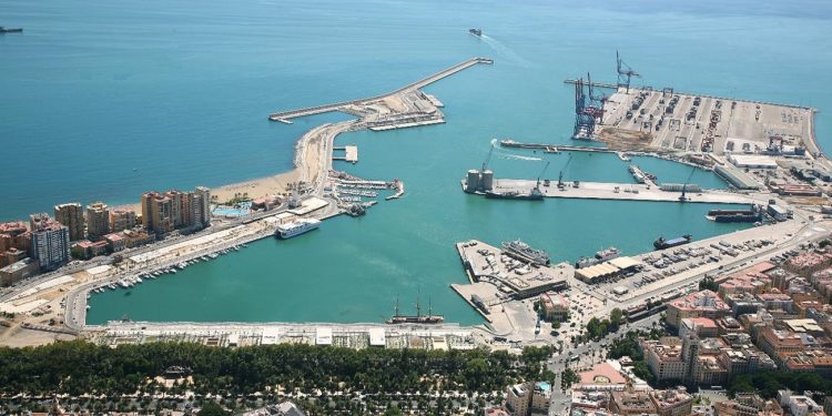 Campeche afirma tener puertos libres de contrabando de combustible