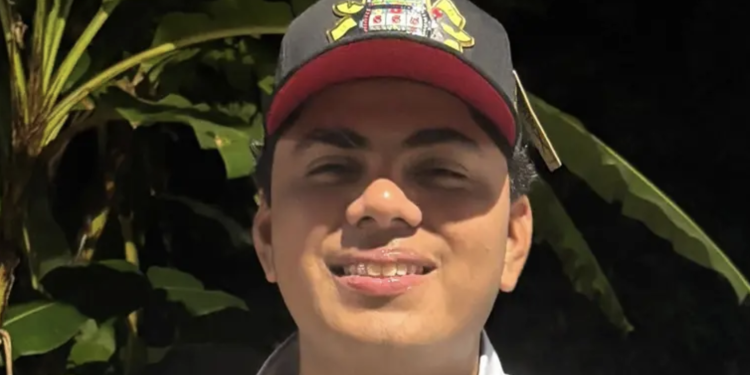 Piden justicia para Rodrigo; familia acusa a policías estatales de asesinar al joven universitario