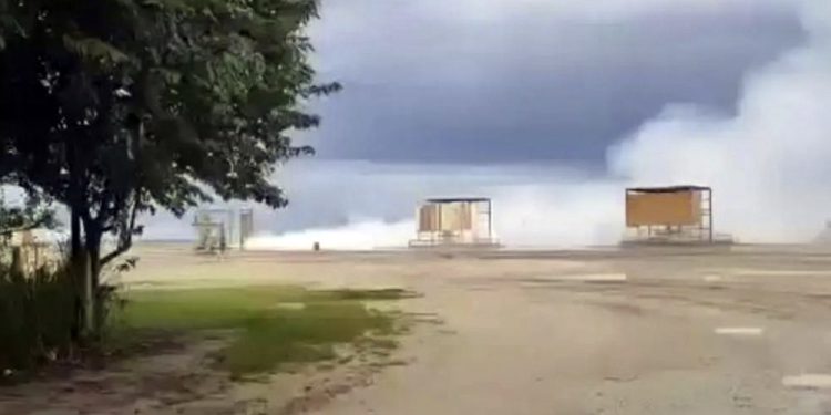 Controlan fuga de hidrocarburo cerca de Playa Caracoles, en Centla