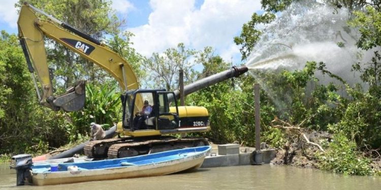 Avanza 60% el dragado de ríos en Tabasco, informa la SOTOP
