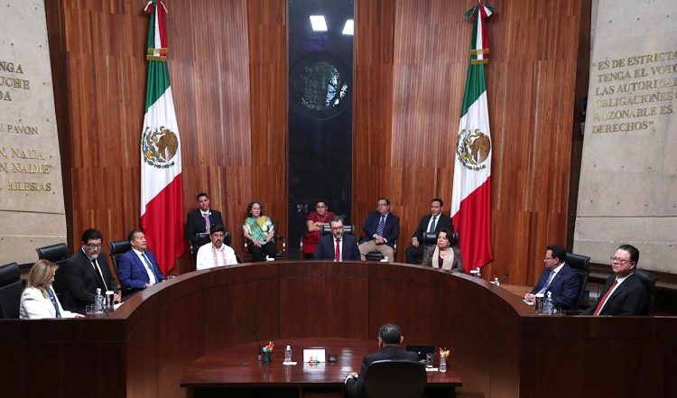 El Magistrado Presidente del TEQROO asiste a la Sesión Solemne de inicio de funciones del Presidente del TEPJF