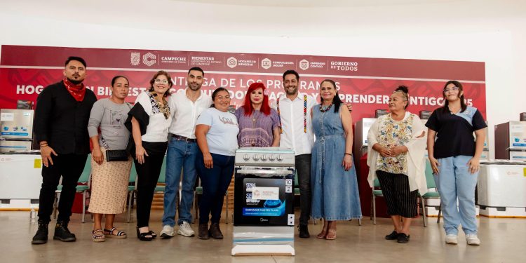 Con inversión de $4.6 millones Layda Sansores impulsa bienestar, educación y emprendimiento en Carmen