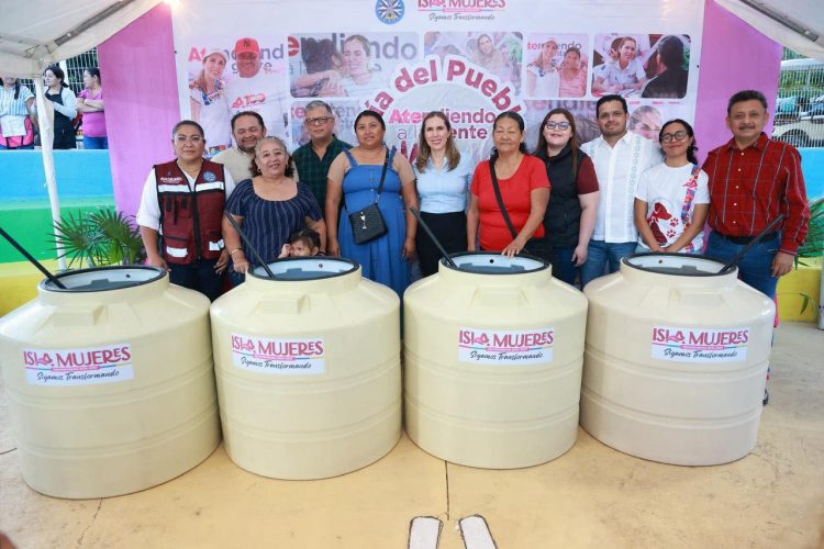 Atenea Gómez Ricalde derrocha dinero público en promoción personal fuera de Isla Mujeres, ahora quiere ser gobernadora