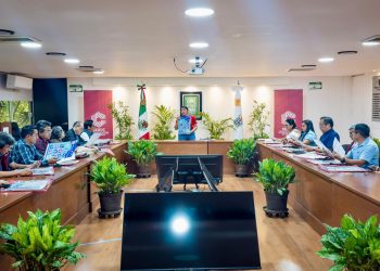 Supervisores de primaria en Campeche reciben kits educativos para promover la salud escolar