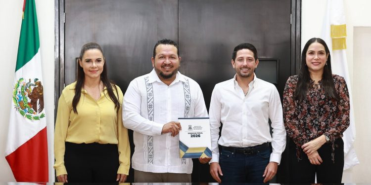 Entrega TEQROO su Proyecto de Presupuesto de Egresos para 2026