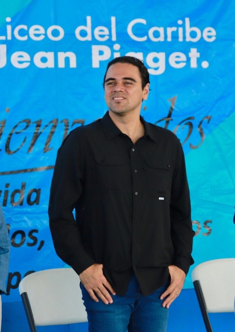 300 millones en dos años dilapidó Enrique Baños al frente de la UT Cancún, ¿a quién le reporta, dónde termina el recurso de los estudiantes?