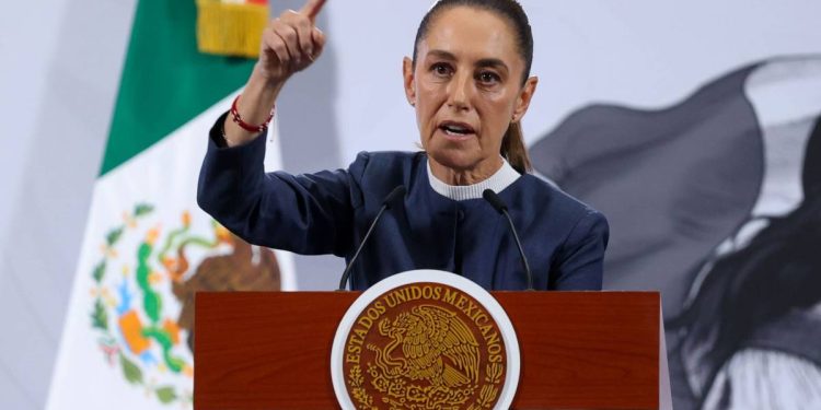 Sheinbaum propone tipificar el acoso como delito penal en todo el país
