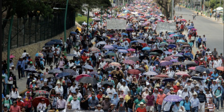 Usuarios marcharán en CDMX contra aumento al transporte público