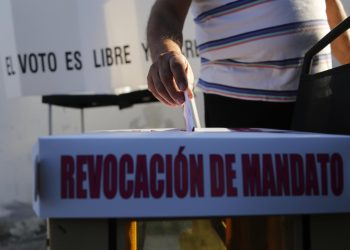 Morena propone unificar la revocación de mandato con elecciones de 2027