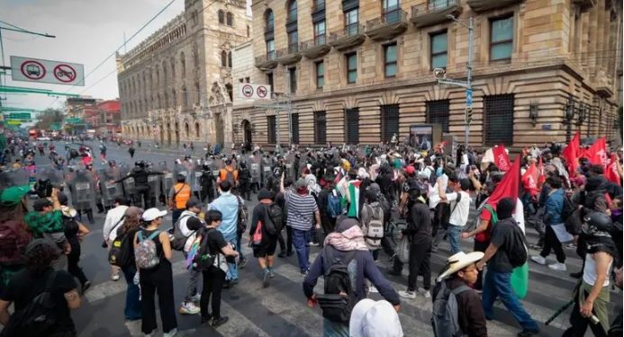 Más de 50 ciudades se suman a marcha de la Generación Z