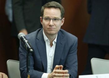 Ricardo Anaya acusa a Morena de planear revocación para sustituir a Sheinbaum con el hijo de AMLO