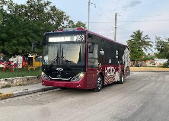 Layda Sansores supervisa funcionamiento del transporte público