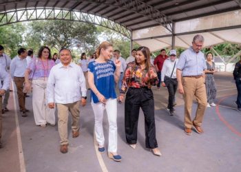 Supervisan avances del modelo Hábitats Educativos en escuelas de Kanasín
