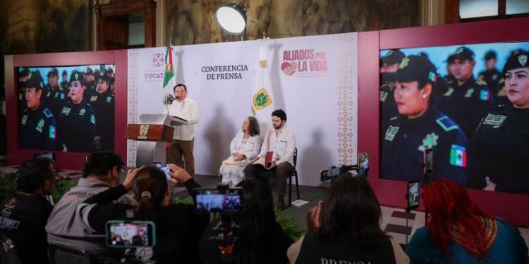 Gobernador Joaquín Díaz Mena destaca crecimiento económico con justicia y bienestar para las familias