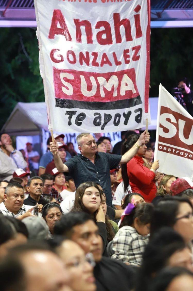 Ante una multitud que colmó el recinto, Anahí González rindió cuentas al pueblo y reafirmó su compromiso scon la ciudadanía