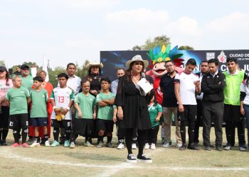 Anuncia Clara Brugada partido de futbol entre las Selecciones de Talla Baja de México y Estados Unidos en el marco del Mundial 2026