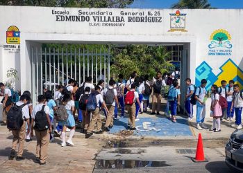 Más de 338 mil estudiantes de Quintana Roo inician receso decembrino