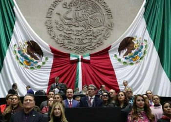 Diputados de Morena reciben bono y computadoras MacBook Air antes de cerrar periodo legislativo