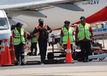 Cancún mantiene alta actividad aérea durante el fin de semana vacacional