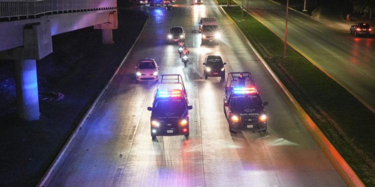Refuerzan Operativo Carrusel en Cancún por lluvias y pavimento mojado