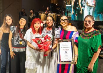Espectacular concierto de navidad con Lila Downs en el Centro Histórico