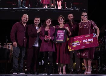 Entregan Premio Estatal de la Juventud 2025