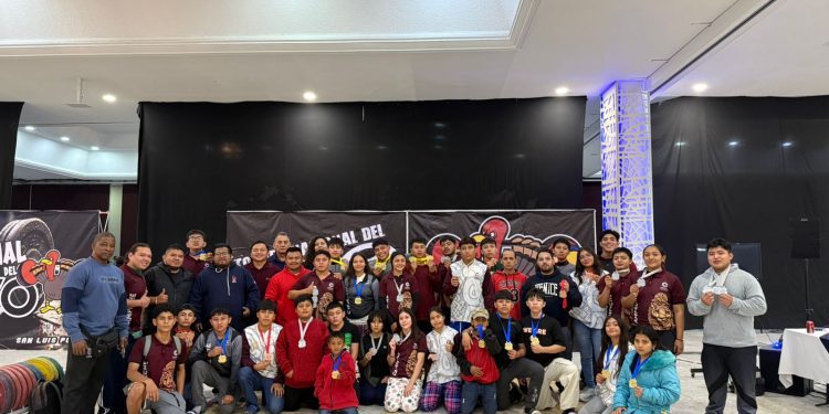 Traen pesistas 53 medallas del Torneo Nacional del Pavo