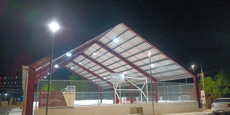 Renuevan cancha techada en el barrio de Guadalupe, en Tinún