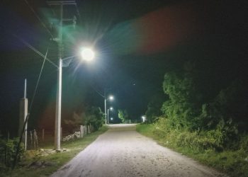 Avanza ampliación de red eléctrica en la comunidad de Ulumal, Champotón