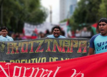Familias de los 43 normalistas reafirman su fe y exigencia de justicia a 11 años de la desaparición
