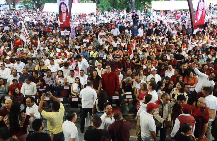 Ante una multitud que colmó el recinto, Anahí González rindió cuentas al pueblo y reafirmó su compromiso scon la ciudadanía