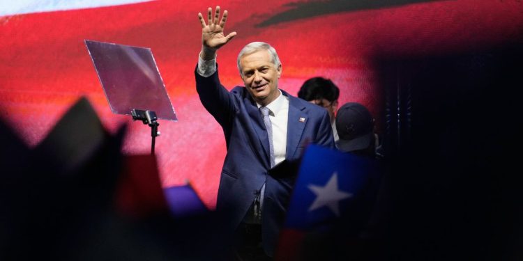 Sheinbaum felicita a José Antonio Kast, presidente electo de Chile