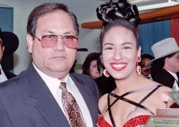 Muere Abraham Quintanilla, impulsor de la carrera de Selena y figura clave de su legado