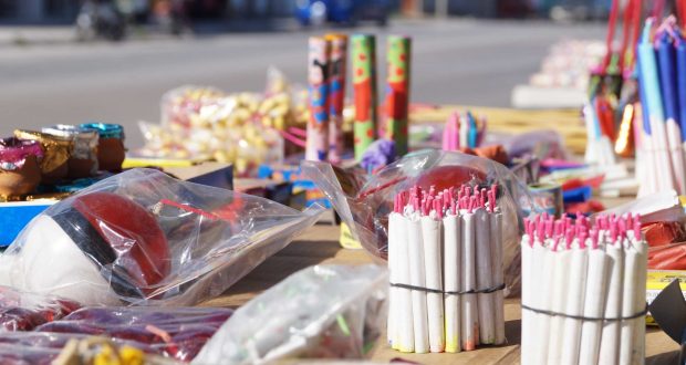 Refuerzan operativo para retirar pirotecnia en zonas concurridas de Cancún