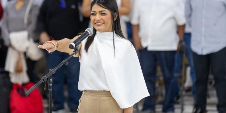 Deyanira Martínez asume  la Dirección General del DIF Playa del Carmen