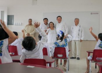 Renacimiento Maya mejora infraestructura educativa en Tinum